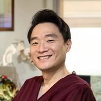 이윤건